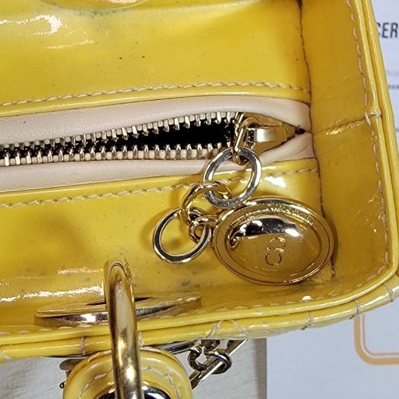 COA CHRISTIAN DIOR Cannage Quilted Patent Leather Medium Lady Dior Bag - Picture 12 of 13